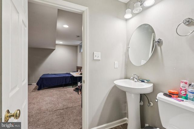 9 GOVERNOR FORT BLVD, Pemberton, NJ 08068