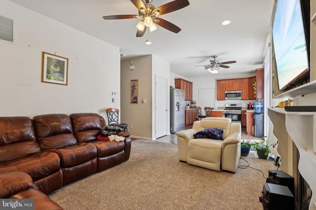 9 GOVERNOR FORT BLVD, Pemberton, NJ 08068