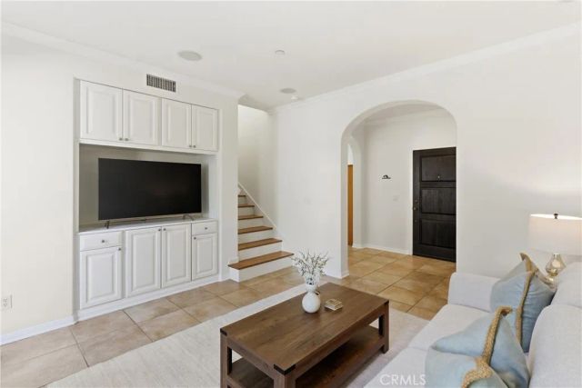 58 Clouds View, Irvine, CA 92806