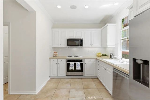 58 Clouds View, Irvine, CA 92806