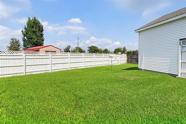 2042 Louise St Street, Sulphur, LA 70663