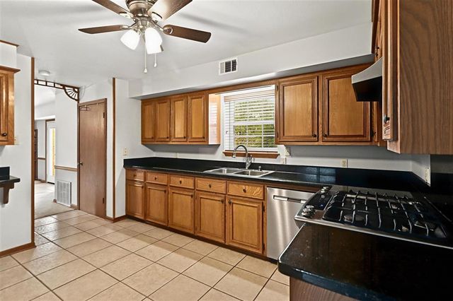 2042 Louise St Street, Sulphur, LA 70663