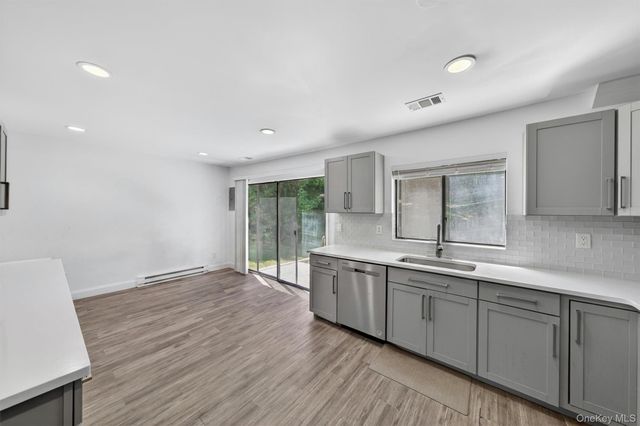 202 Concord Lane, Middletown, NY 10940