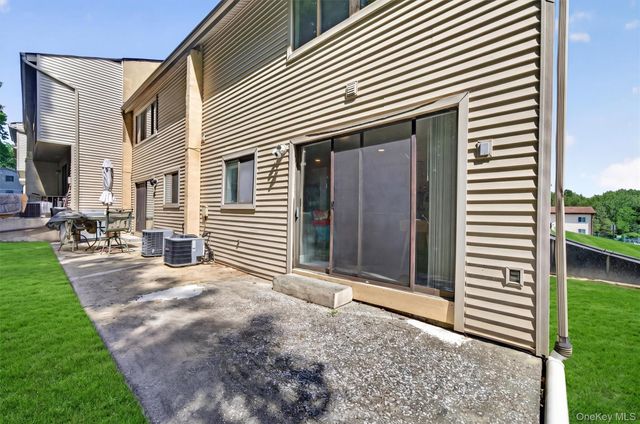 202 Concord Lane, Middletown, NY 10940