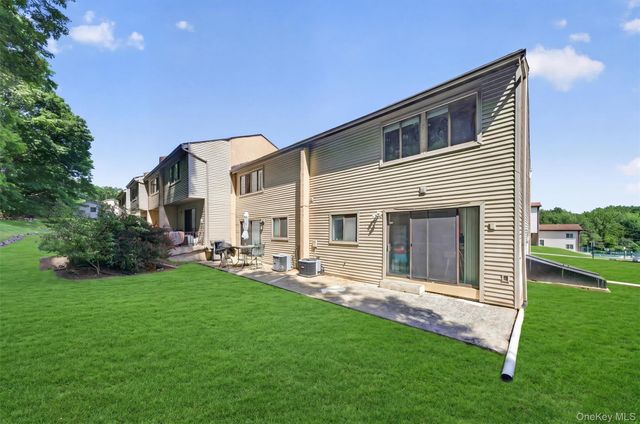 202 Concord Lane, Middletown, NY 10940