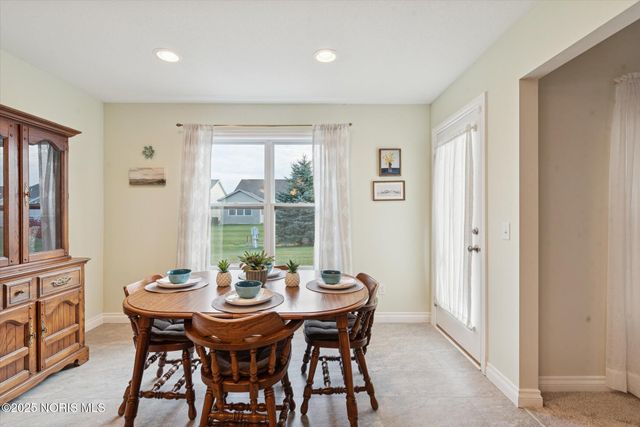 10919 S Lakes Drive, Perrysburg, OH 43551