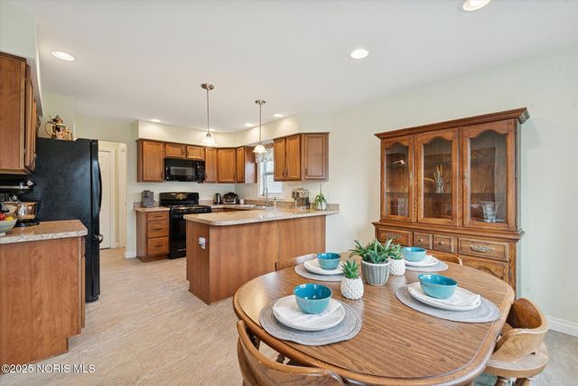 10919 S Lakes Drive, Perrysburg, OH 43551