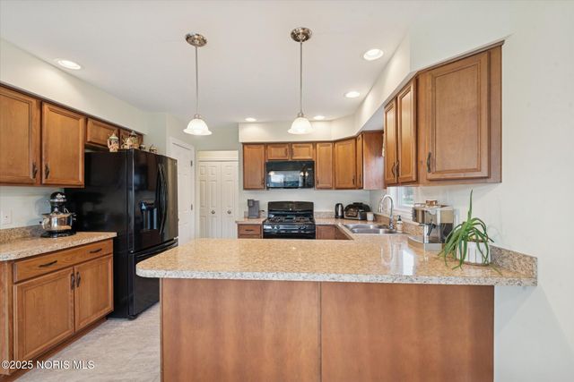 10919 S Lakes Drive, Perrysburg, OH 43551