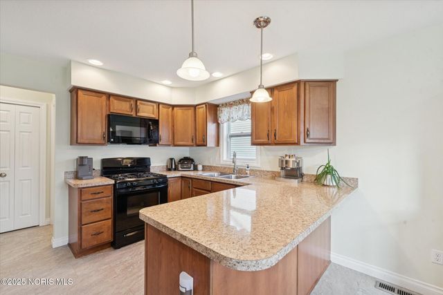 10919 S Lakes Drive, Perrysburg, OH 43551