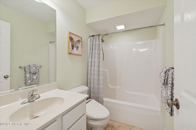 10919 S Lakes Drive, Perrysburg, OH 43551