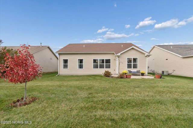 10919 S Lakes Drive, Perrysburg, OH 43551