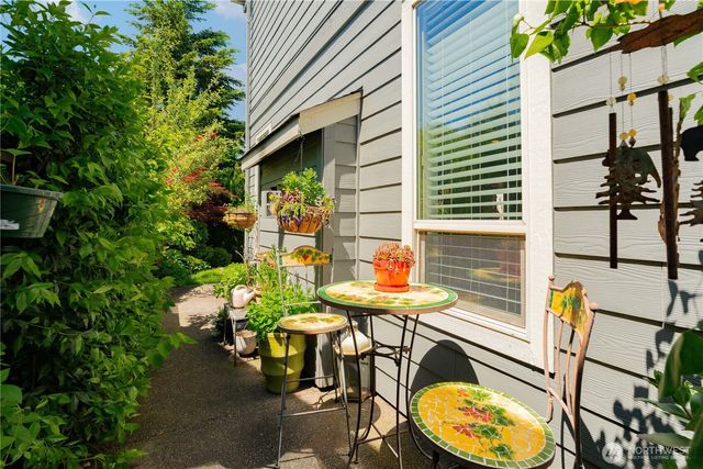 409 N 43rd Court, Ridgefield, WA 98642
