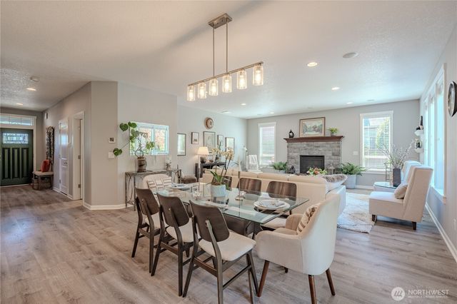 409 N 43rd Court, Ridgefield, WA 98642