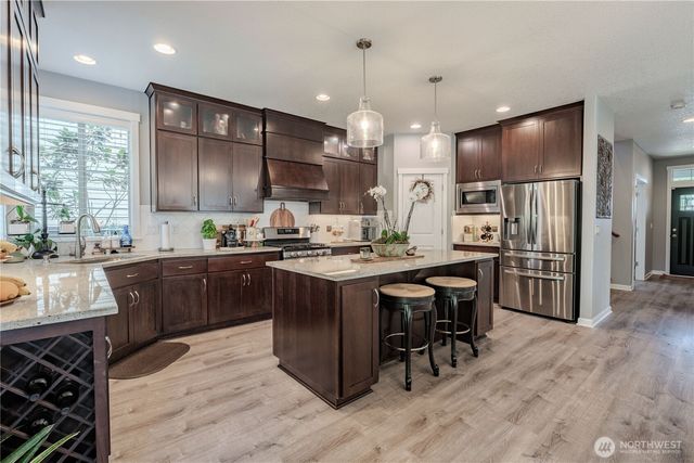 409 N 43rd Court, Ridgefield, WA 98642