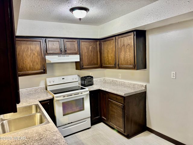 626 E Elm Street, Lima, OH 45804