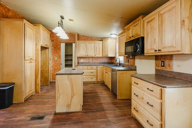 6045 N Tripp Ave, Odessa, TX 79764