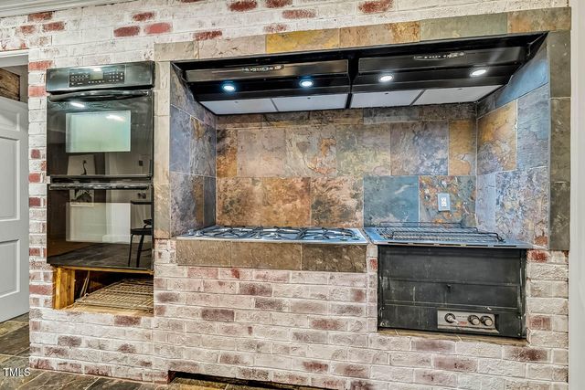 52 Dogwood Acres Drive, Chapel Hill, NC 27516