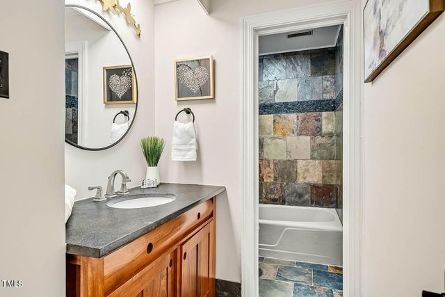 52 Dogwood Acres Drive, Chapel Hill, NC 27516