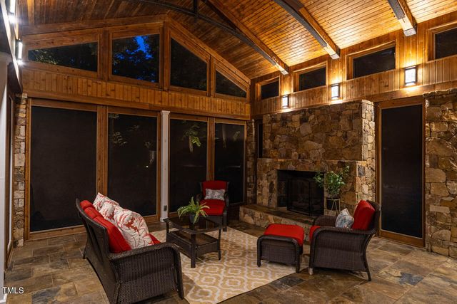 52 Dogwood Acres Drive, Chapel Hill, NC 27516