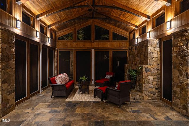 52 Dogwood Acres Drive, Chapel Hill, NC 27516