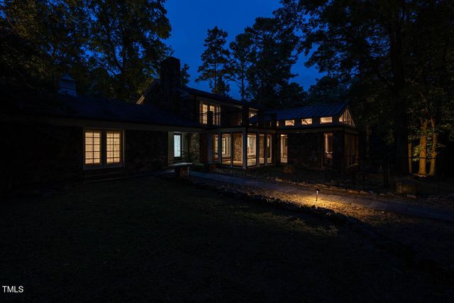 52 Dogwood Acres Drive, Chapel Hill, NC 27516