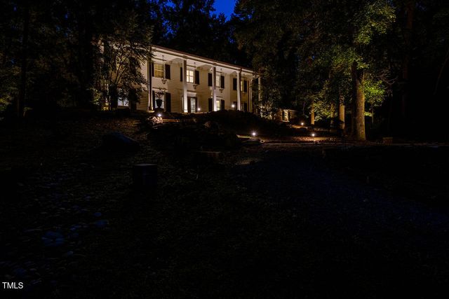 52 Dogwood Acres Drive, Chapel Hill, NC 27516