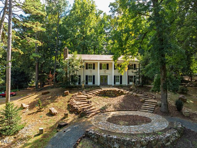 52 Dogwood Acres Drive, Chapel Hill, NC 27516