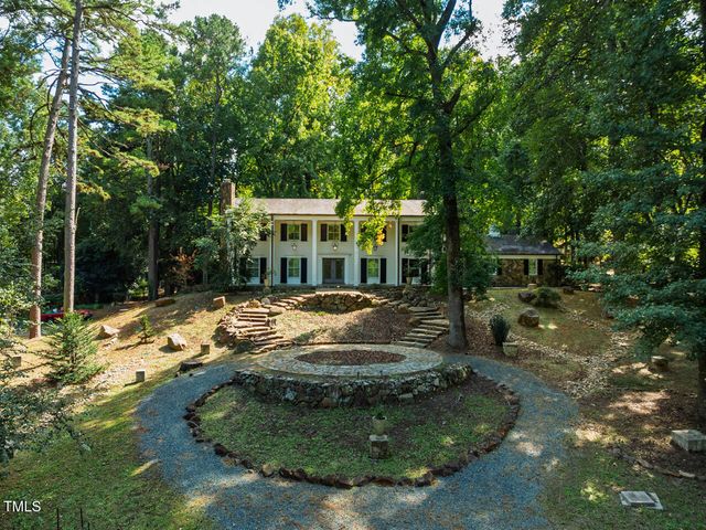 52 Dogwood Acres Drive, Chapel Hill, NC 27516