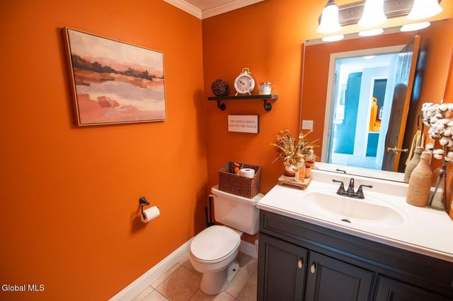 43 Elizabeth Lane, Queensbury, NY 12804