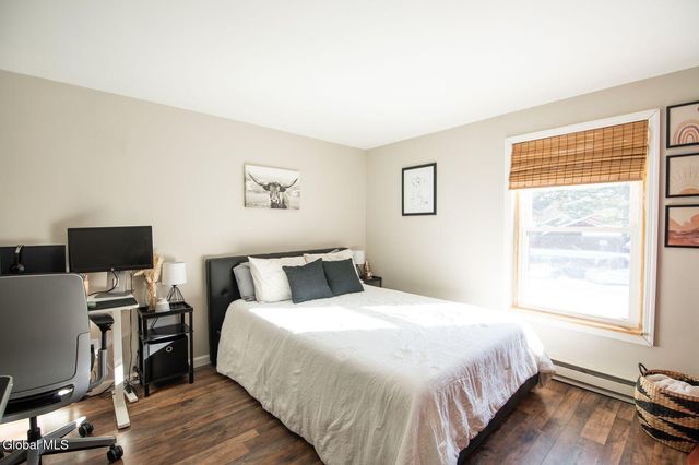 43 Elizabeth Lane, Queensbury, NY 12804