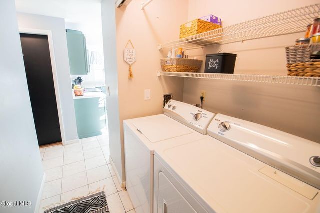 43 Elizabeth Lane, Queensbury, NY 12804