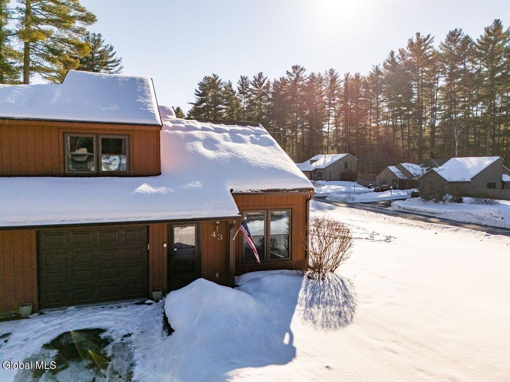 43 Elizabeth Lane, Queensbury, NY 12804