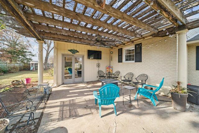 1812 N Grant Parkway, Miami, OK 74354