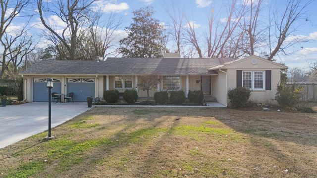 1812 N Grant Parkway, Miami, OK 74354