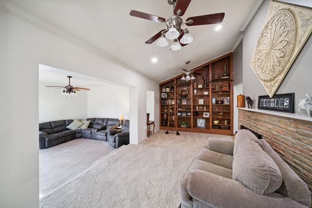 1812 N Grant Parkway, Miami, OK 74354