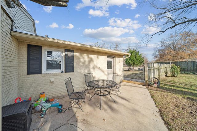 1812 N Grant Parkway, Miami, OK 74354