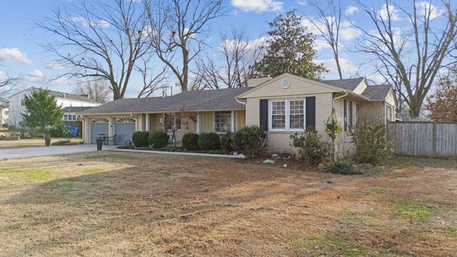 1812 N Grant Parkway, Miami, OK 74354