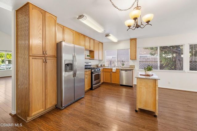 1702 Burning Tree Drive, Thousand Oaks, CA 91362