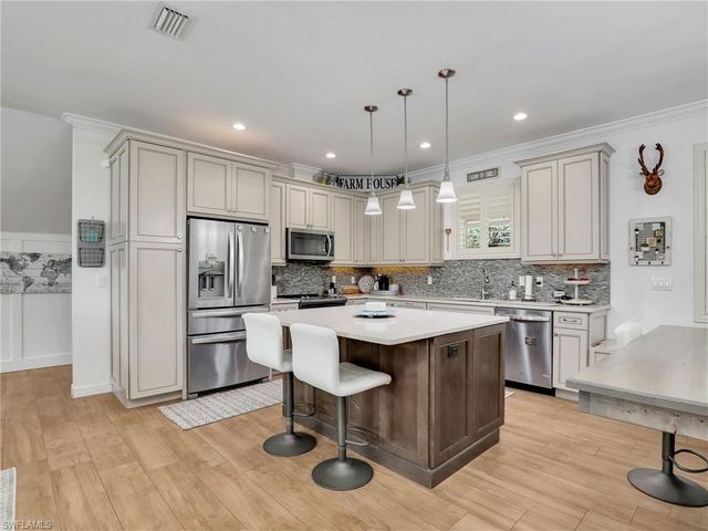 24810 Rodas DR, Bonita Springs, FL 34135