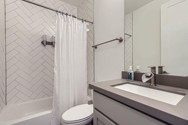 1209 Brasano PL, Leander, TX 78641