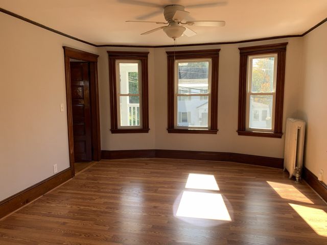 36-38 Walnut Ave 2, Andover, MA 01810