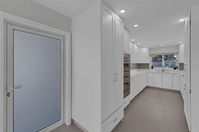 1922 S Ocean Lane 10, Fort Lauderdale, FL 33316