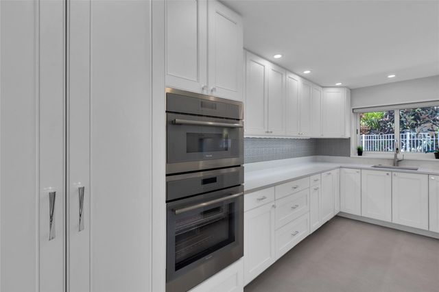 1922 S Ocean Lane 10, Fort Lauderdale, FL 33316