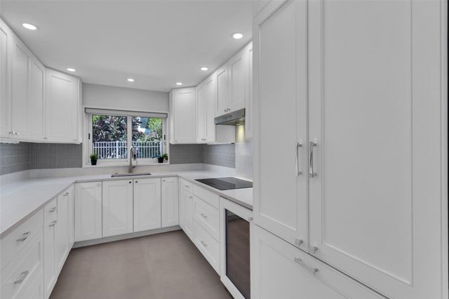 1922 S Ocean Lane 10, Fort Lauderdale, FL 33316