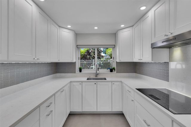 1922 S Ocean Lane 10, Fort Lauderdale, FL 33316