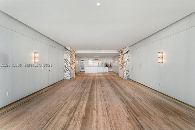 10201 Collins Ave 906, Bal Harbour, FL 33154