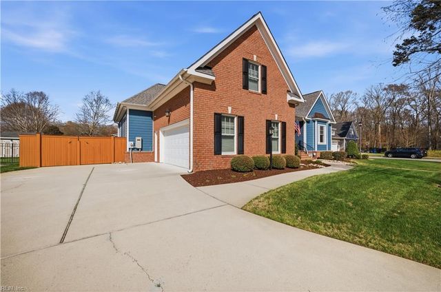 2380 Mathews Green Rd, Virginia Beach, VA 23456