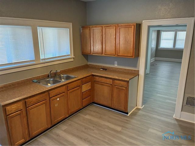 3821 Jackman Road, Toledo, OH 43612