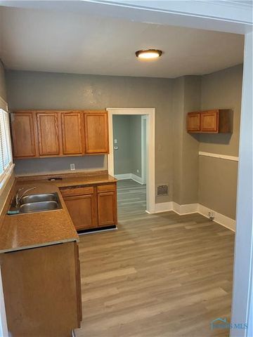 3821 Jackman Road, Toledo, OH 43612