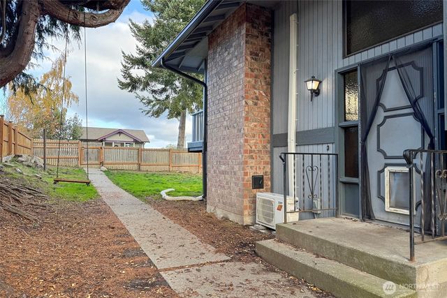 1624 W 8th Street, Port Angeles, WA 98363